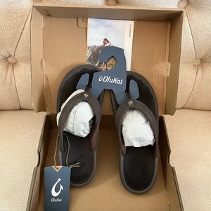 OluKai Ohana Flip Flops